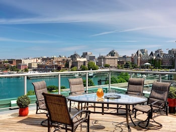 best western plus inner harbour