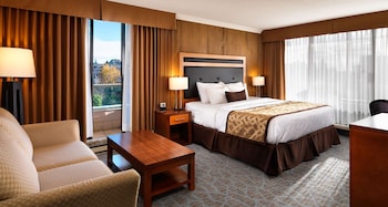 best western plus inner harbour