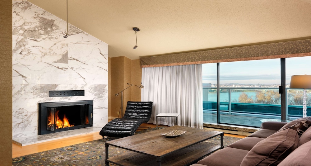 best western plus inner harbour