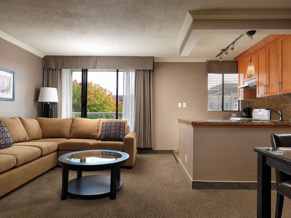 best western plus inner harbour