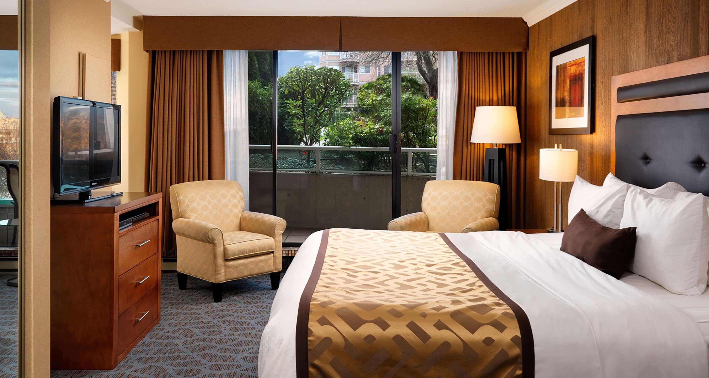 best western plus inner harbour