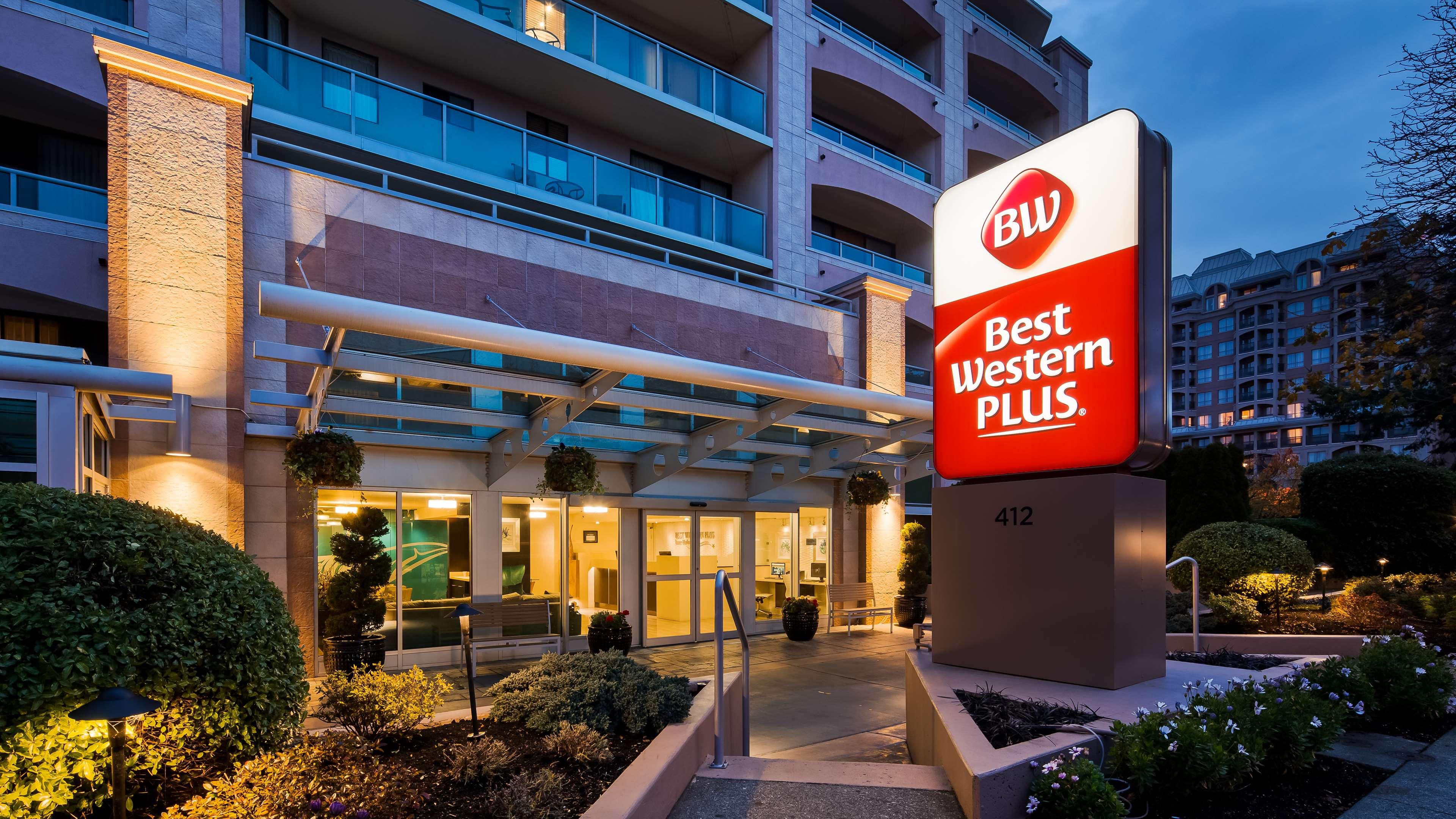 best western plus inner harbour