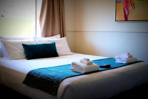the commercial hotel motel