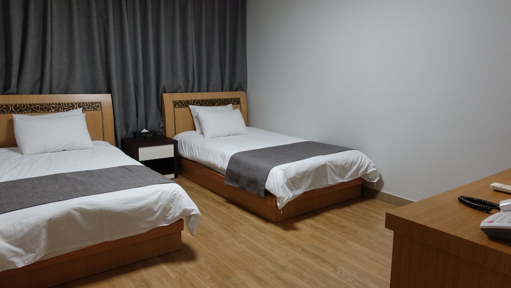 gallery hotel bnb
