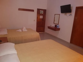 hotel arcos del parque