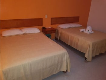 hotel arcos del parque