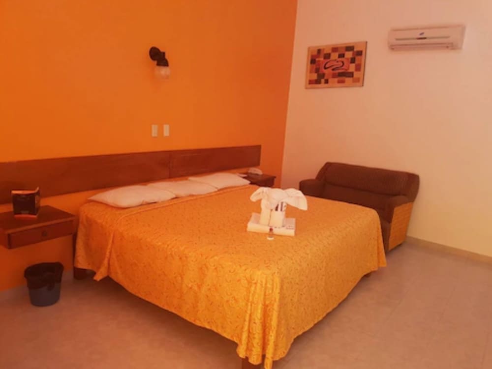hotel arcos del parque
