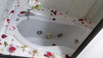 hotel arcos del parque