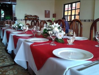 hotel arcos del parque