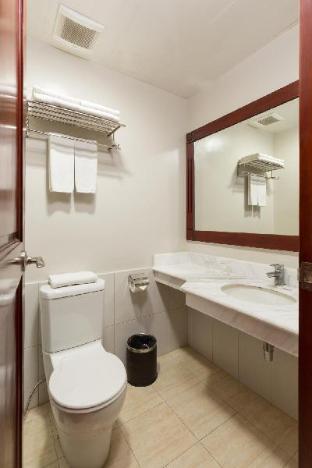 mj hotel and suites