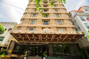 mj hotel and suites