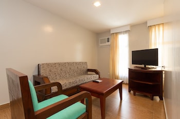 mj hotel and suites
