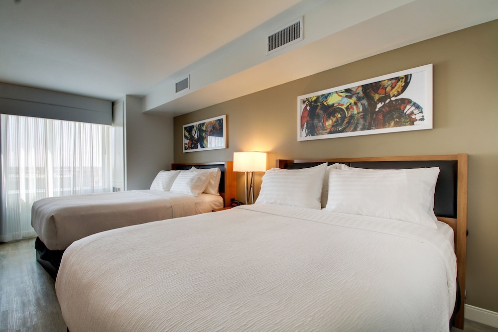holiday inn peoria at grand prairie by ihg