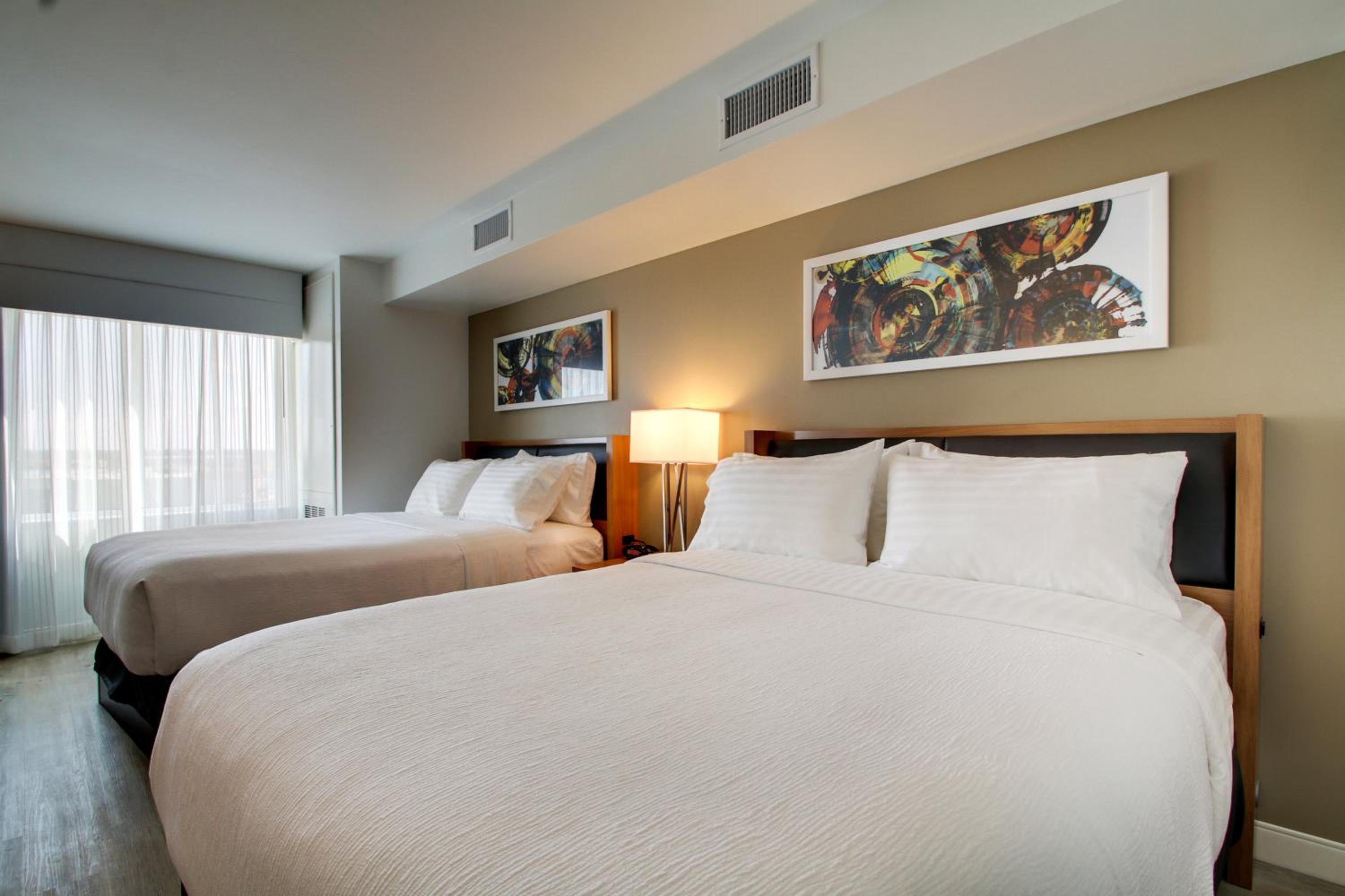 holiday inn peoria at grand prairie by ihg