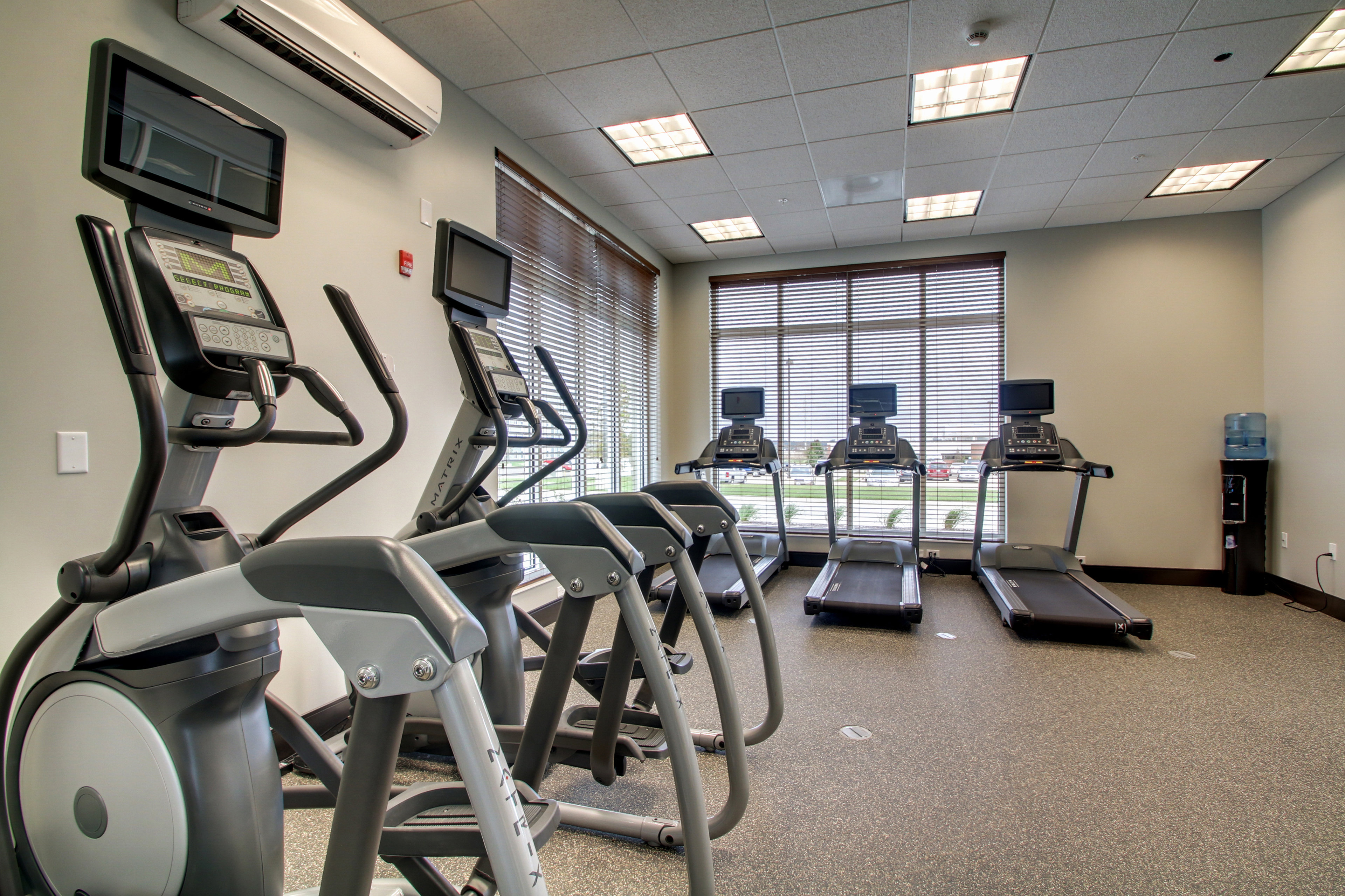 holiday inn peoria at grand prairie by ihg