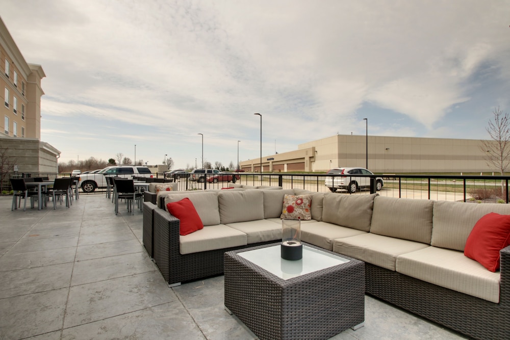 holiday inn peoria at grand prairie by ihg