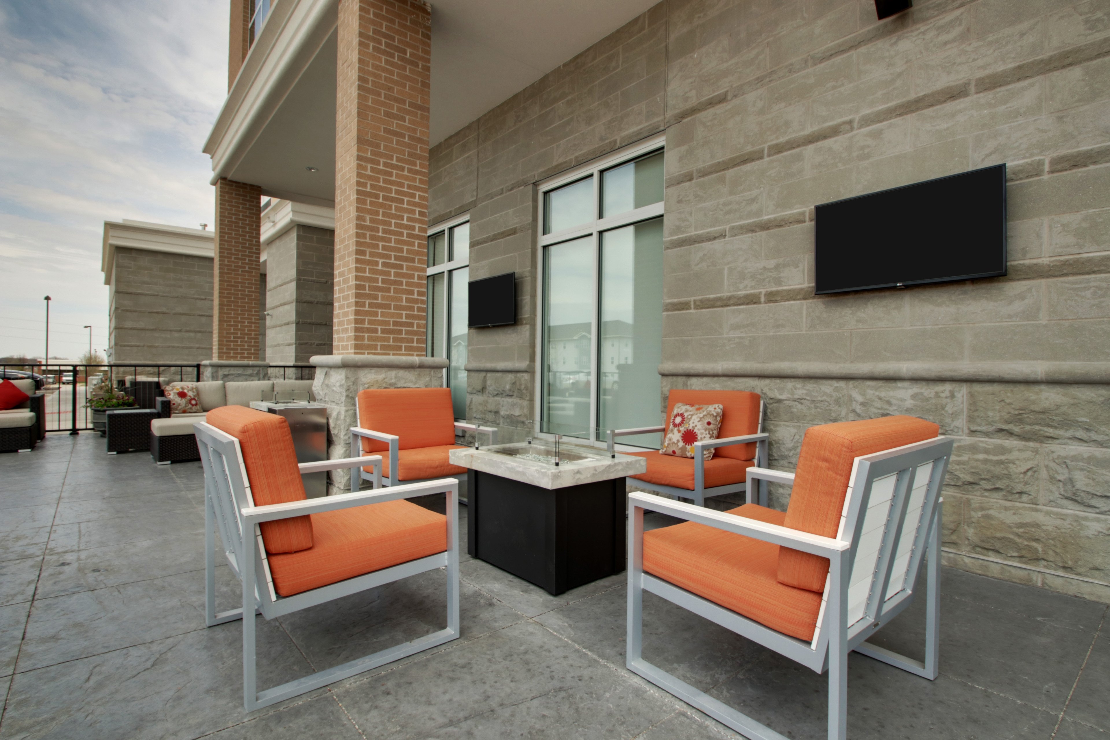 holiday inn peoria at grand prairie by ihg