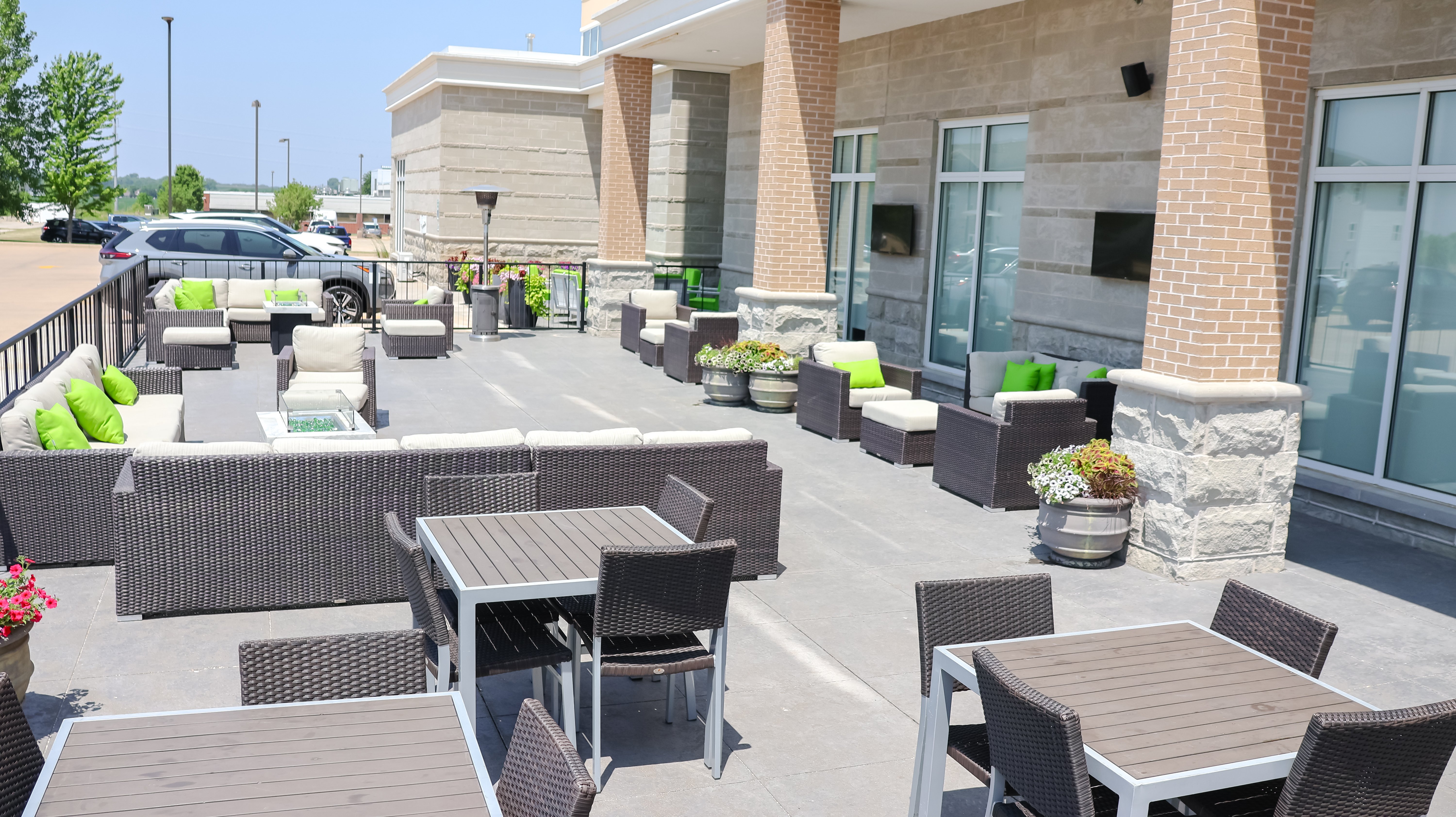 holiday inn peoria at grand prairie by ihg