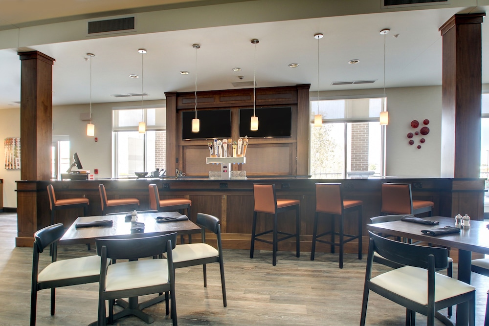 holiday inn peoria at grand prairie by ihg