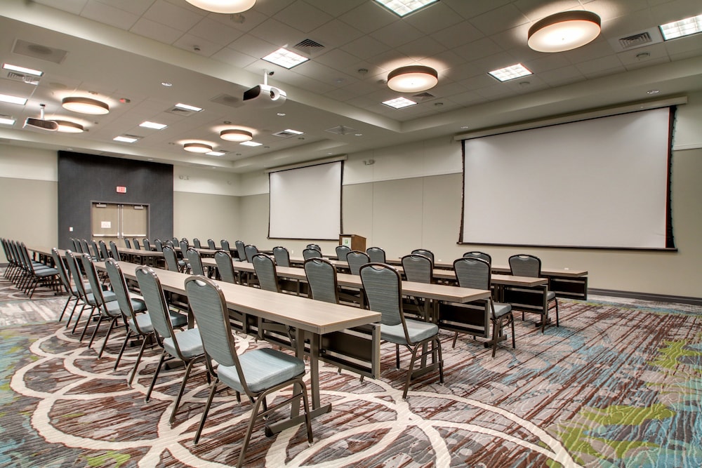 holiday inn peoria at grand prairie by ihg