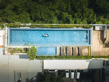 hotel santika seminyak