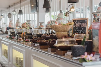 hotel santika seminyak