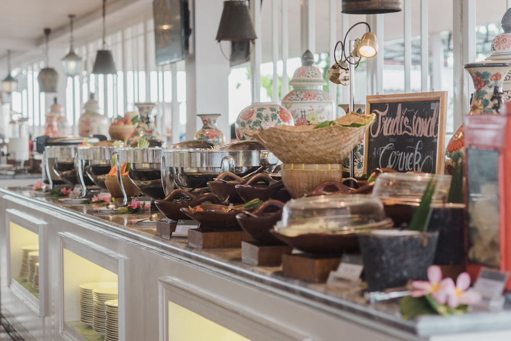 hotel santika seminyak