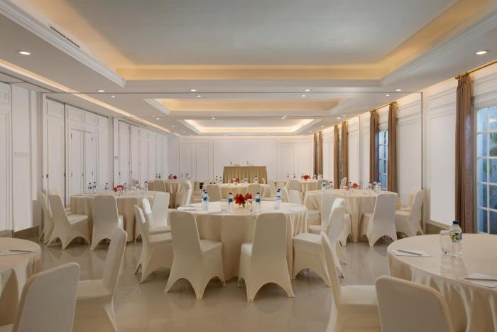 hotel santika seminyak