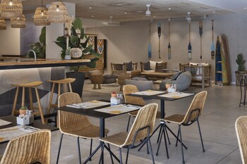 almog eilat adults only