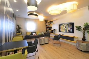 almog eilat adults only