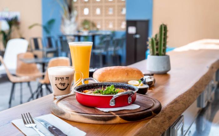 almog eilat adults only