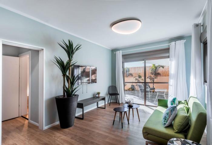 almog eilat adults only