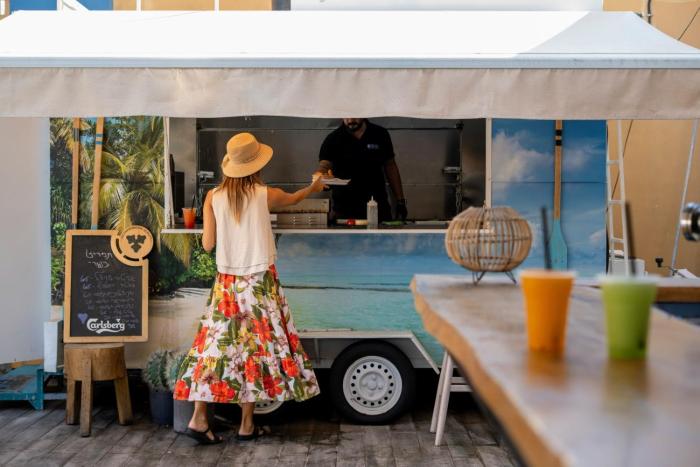 almog eilat adults only