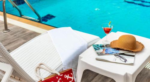 almog eilat adults only