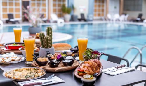 almog eilat adults only