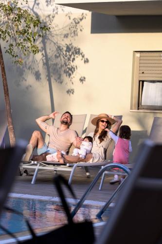 almog eilat adults only