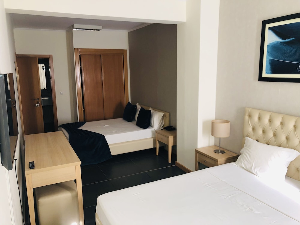 vivi hotel