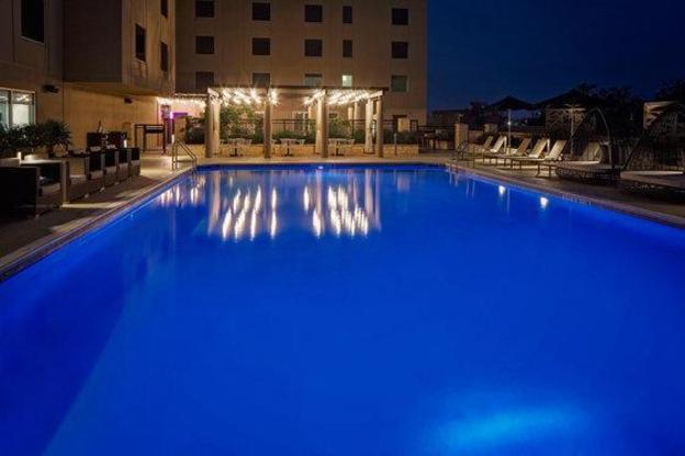 hotel indigo austin downtown university by ihg