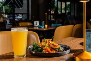 hotel indigo austin downtown university by ihg