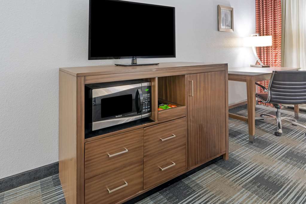 la quinta inn and suites by wyndham guthrie
