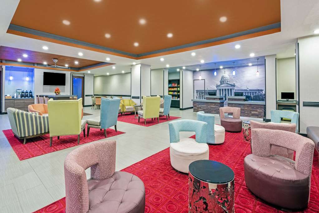 la quinta inn and suites by wyndham guthrie