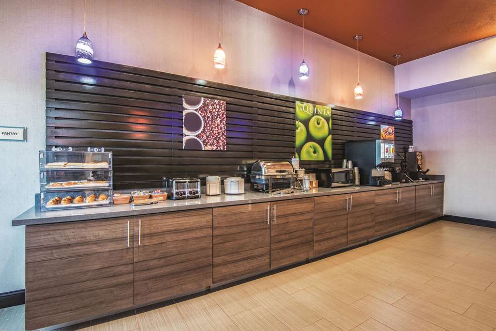 la quinta inn and suites by wyndham guthrie