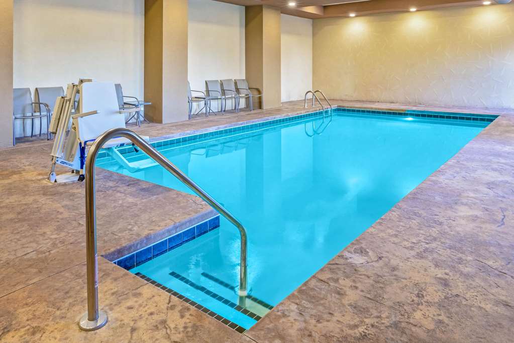 la quinta inn and suites by wyndham guthrie