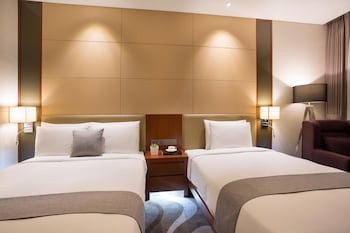 isquare hotel