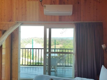 thorn kitchen andhideaways