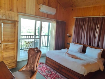 Thorn Kitchen &Hideaways,,3 star