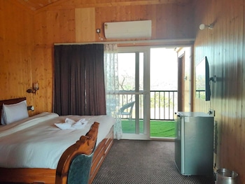 thorn kitchen andhideaways