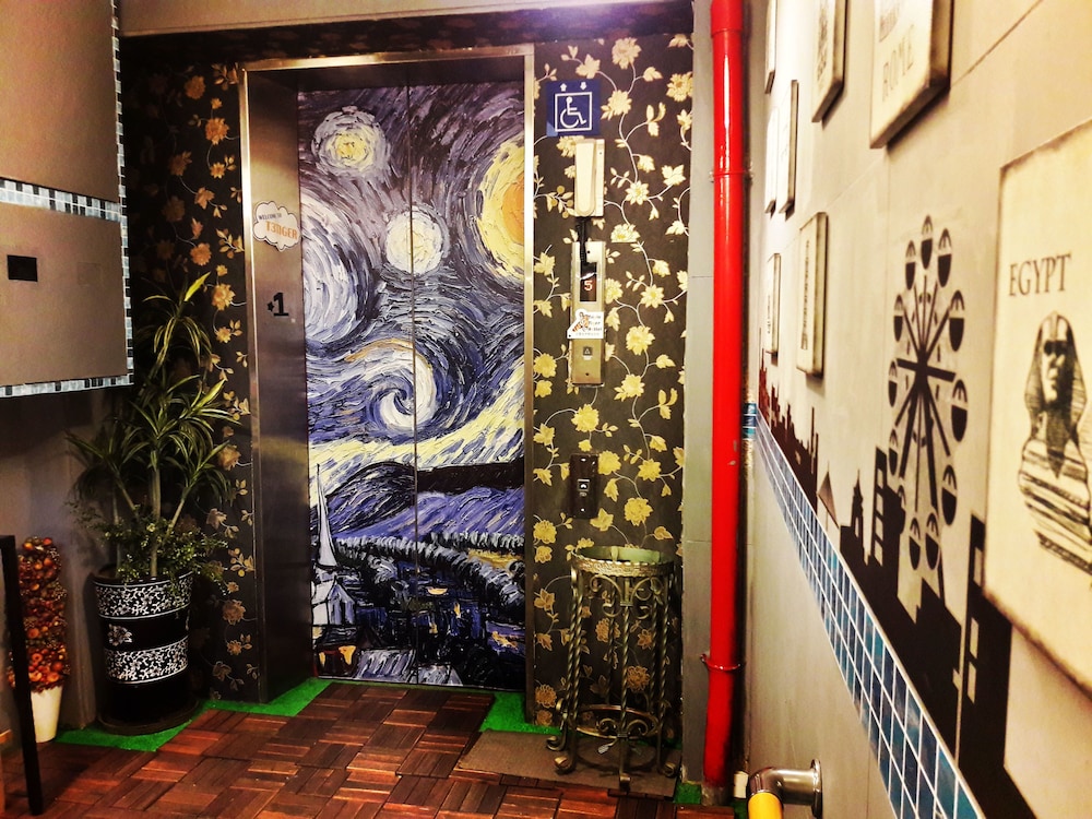 ximen triple tiger hostel