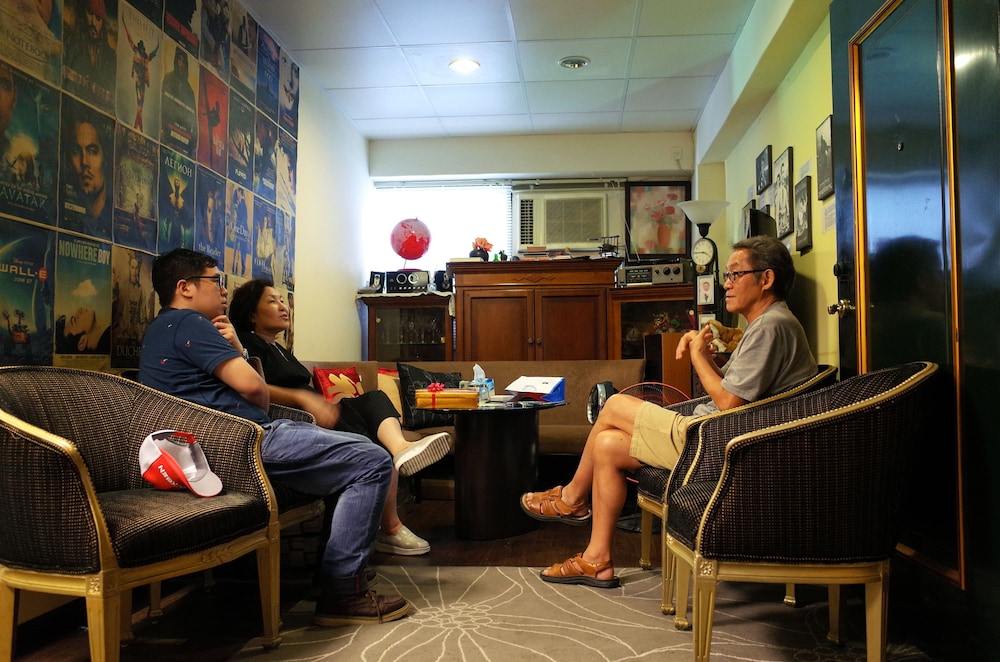 ximen triple tiger hostel