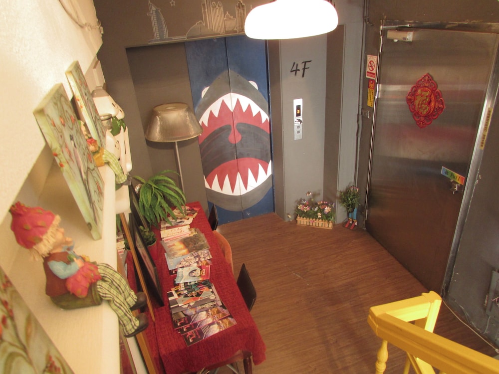 ximen triple tiger hostel